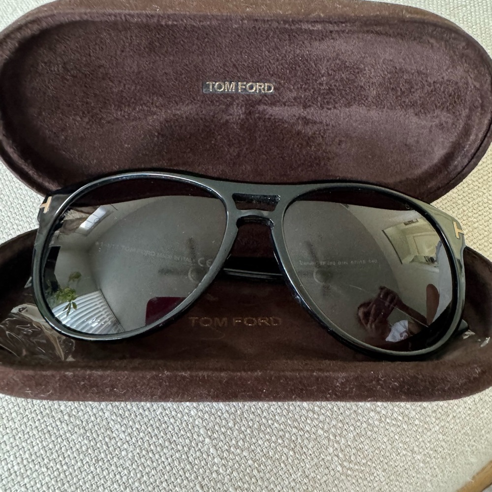 Beautiful authentic Tom Ford sunglasses. Callum style